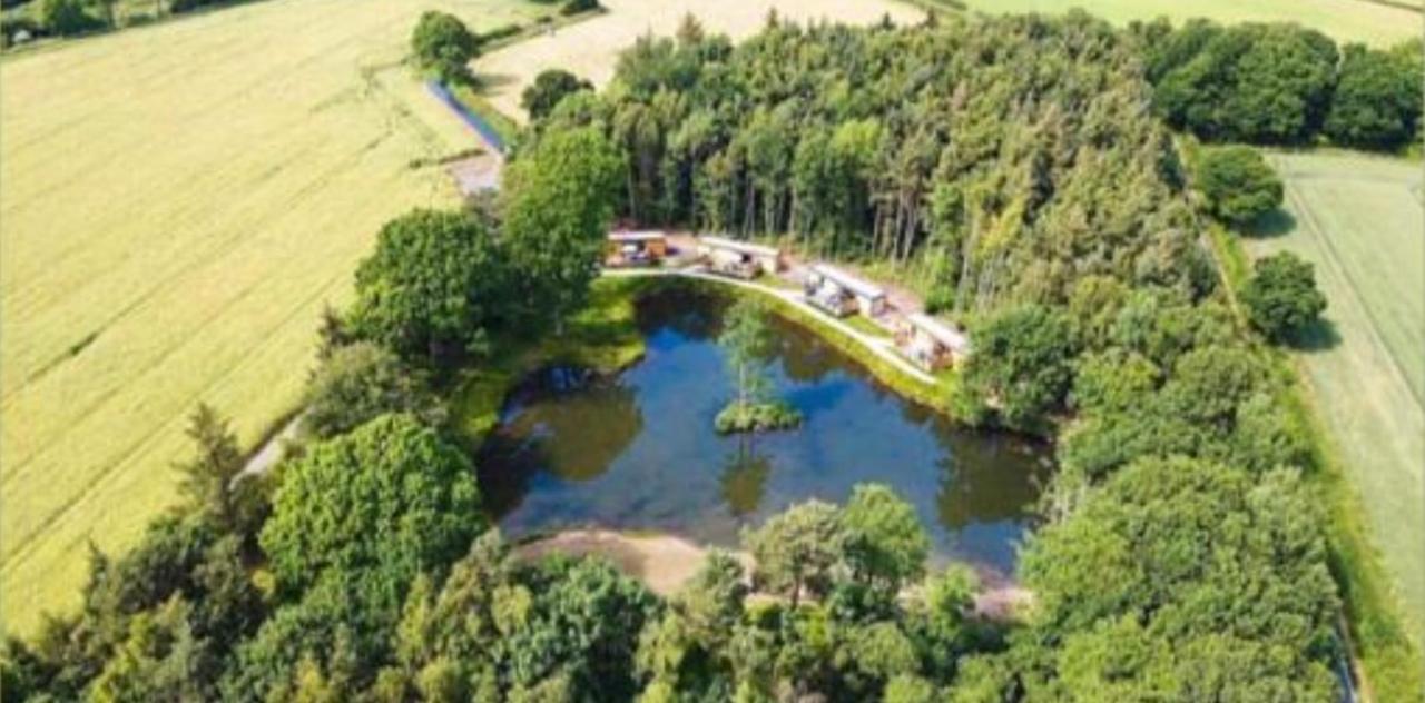 Rowan Boutique Lodge For Couples With A Dog York Eksteriør bilde